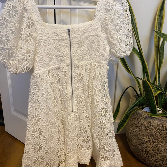 Bardot Junior White Eyelet Puff Sleeve Dress (Girls) - Picture 5 of 9